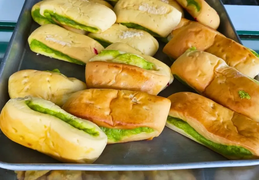 Cheap Eats in Quezon City: Affordable Restaurants and Meals Tray of pandan kalihim at Albeth Bakehouse in Quezon City