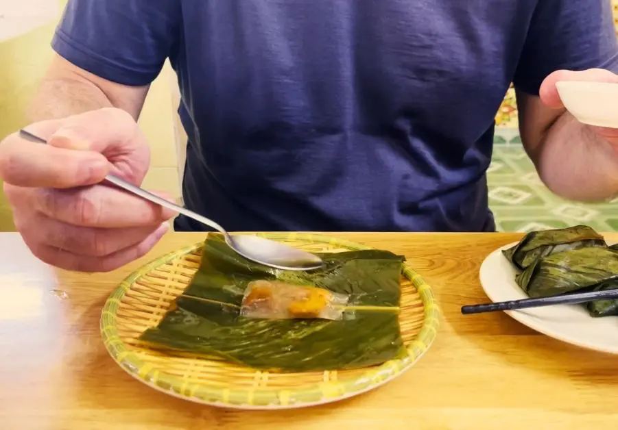 Bánh bột lọc dumpling wrapped in leaves served at Hue restaurant